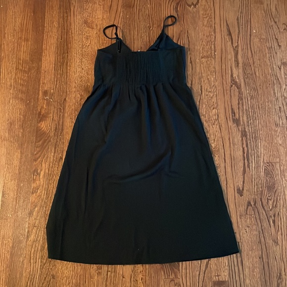 H&M Twist Detail Dress - Picture 4 of 6